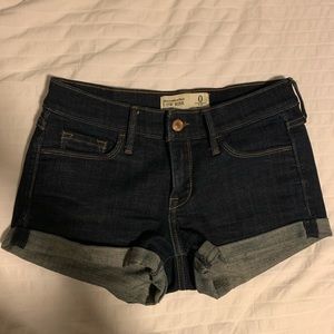Abercrombie short. Size 0 w 25